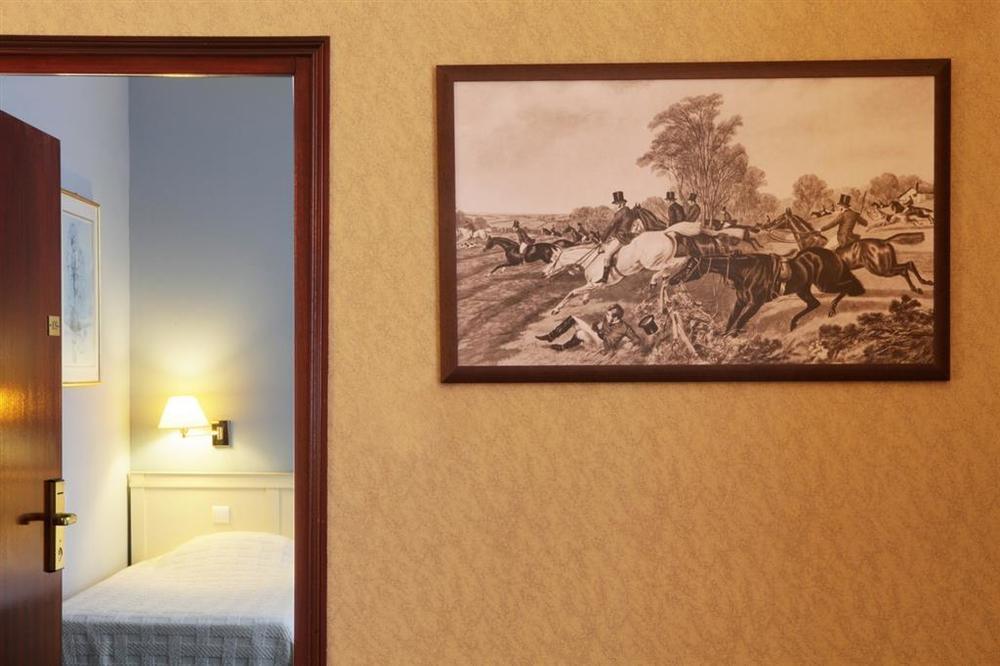 เบสต์ เวสเทิร์น เดอ เดียน Hotel เนอแวร์ ห้อง รูปภาพ